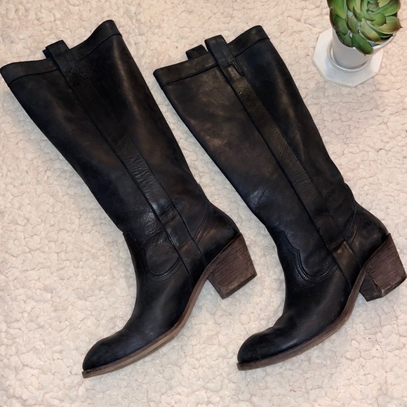 Guess Shoes - Women’s Guess Cowboy Boots